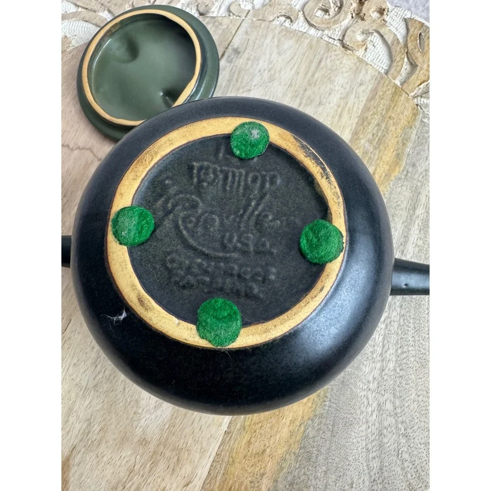 Vintage‎ Roseville USA Black Matte pottery Bowl Double handled USA MCM